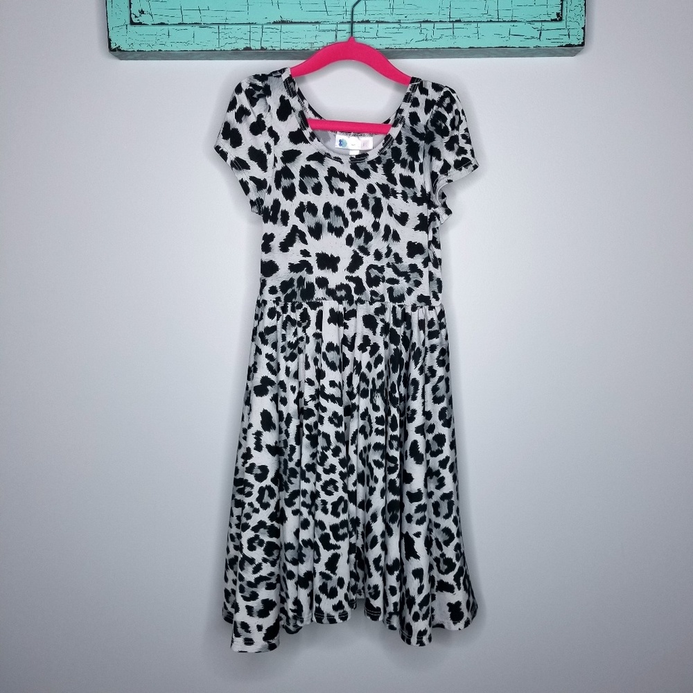Size 7 LuLaRoe "dot dot smile" Dress